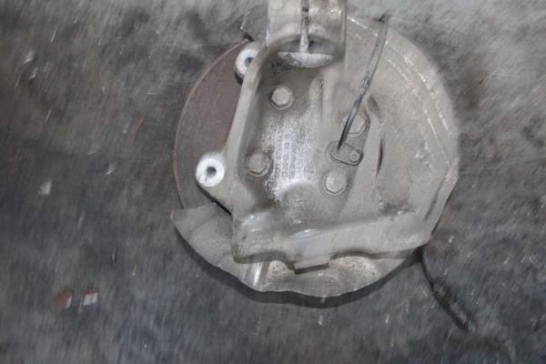 MOYEU AVANT GAUCHE BMW SERIE 3 E90 / E91 - Vue 2